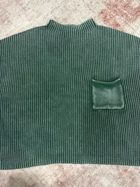 Women’s Ribbed Crewneck Sweater with Chest Pocket